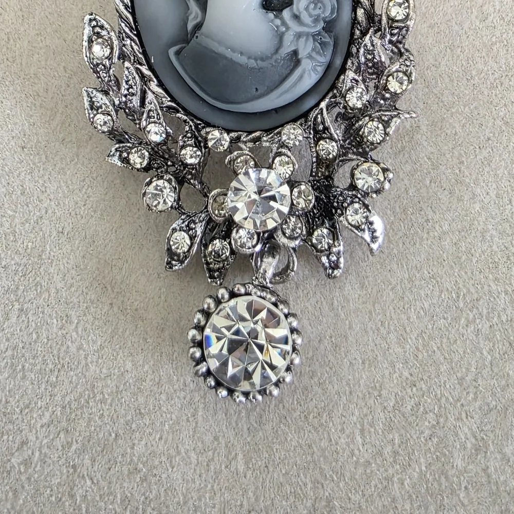 Silver with Blue Victorian Maiden Cameo Brooch Pin Pendant